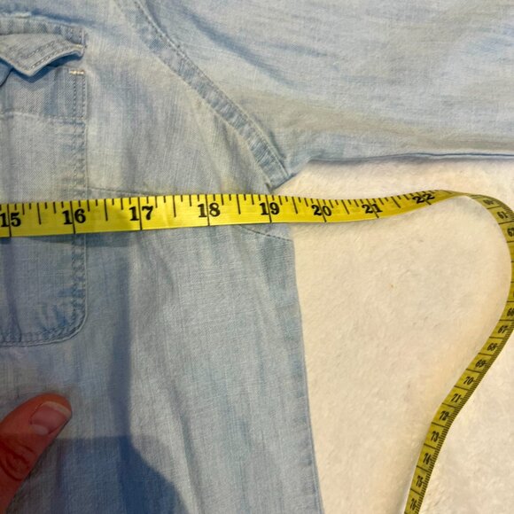Old Navy, Denim-style Button Down, Size M - Picture 11 of 11